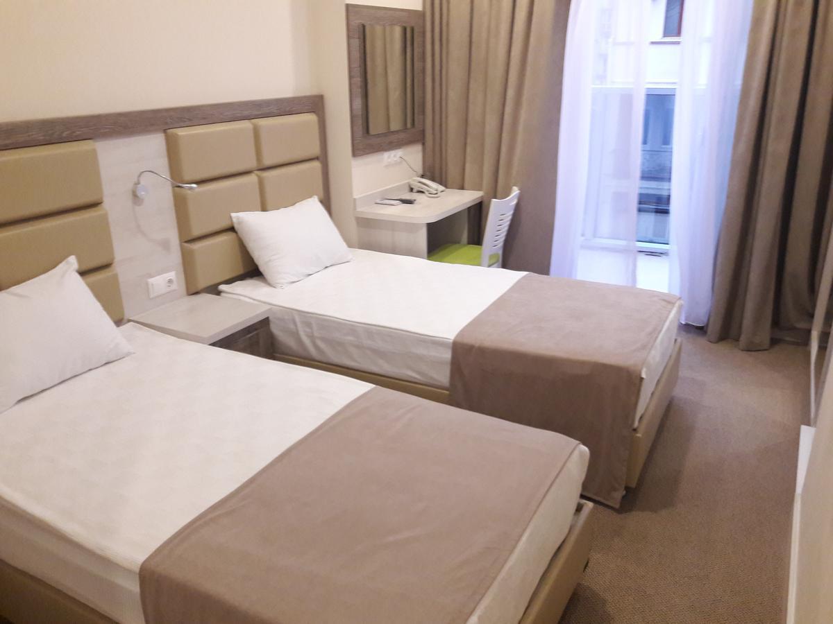 Hotel Green Glass Batumi Exteriér fotografie