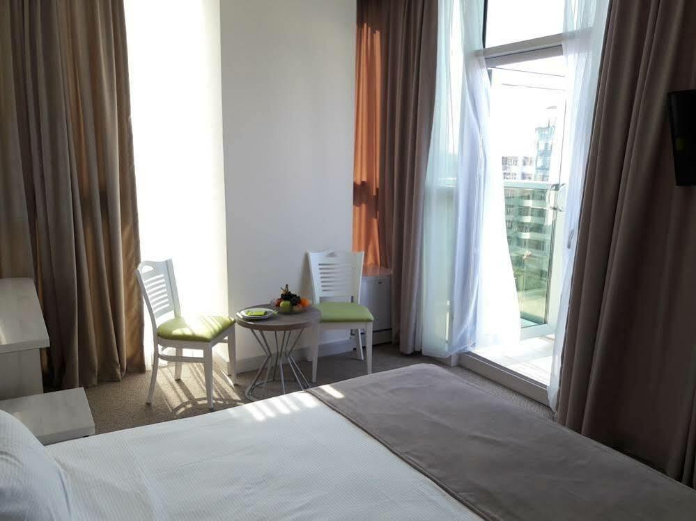 Hotel Green Glass Batumi Exteriér fotografie